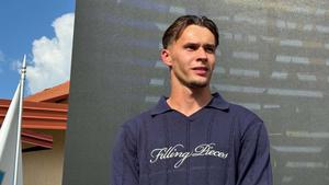 Amar Dedić prije polaska za Sarajevo dobio poseban poklon od bh. pjevača Mirze Selimovića